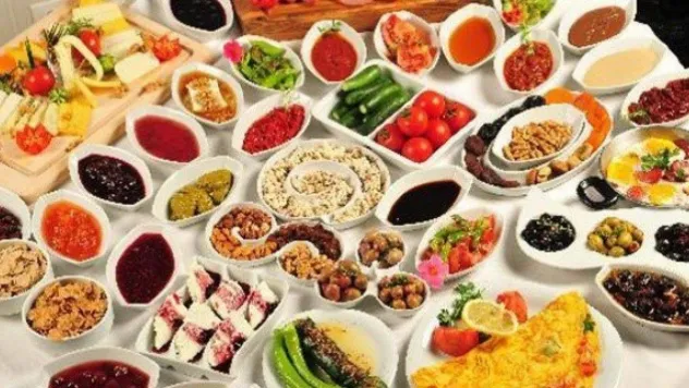 Ramazan sonrası diyetisyenden öğün uyarısı: '2 öğün devam etmeli'