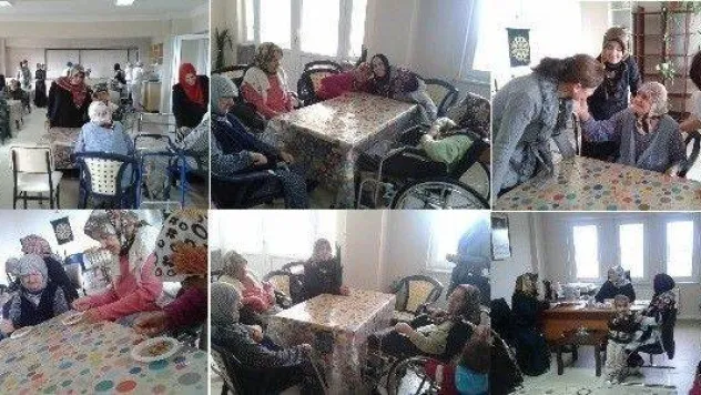 Saadet Kadın Kolları Huzurevi'ni Ziyaret Etti