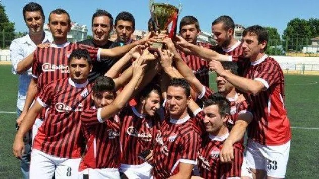 Şampiyon İzzettin Spor Kupasına Kavuştu