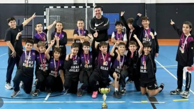 Şampiyonluk Kupası Odak Koleji'nin!