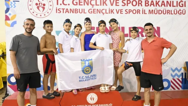 Silivri Belediyesi Spor Kulübü Yüzme Takımı, 20 madalya kazandı