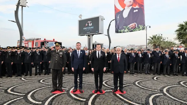 Silivri'de 10 Kasım'da Atatürk Saygı ve Minnetle Anıldı