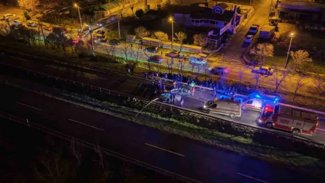 Silivri'de feci kaza: Araçta sıkışan sürücü hayatını kaybetti