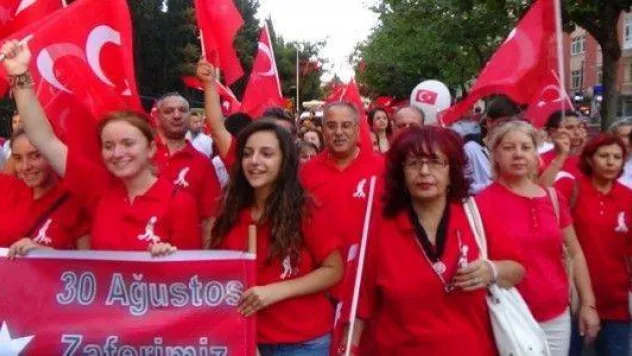 Silivri'de Zafer yürüyüşü (Video Haber)