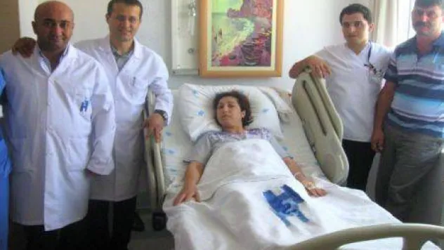 Sırtından 3 Kiloluk kitle çıkarıldı