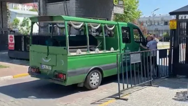 Şişli'de eski kocası tarafında öldürülen kadının cenazesi Adli Tıp Kurumu'na getirildi