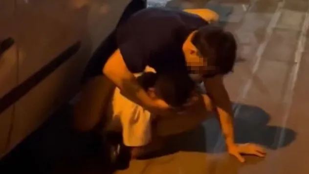 Sosyal medya fenomenlerinin tartışması yumruklu kavgayla bitti