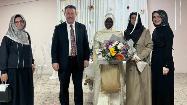 Sudanlı Tıp Fakültesi öğrencisi okulunu dondurup 8 ayda hafız oldu