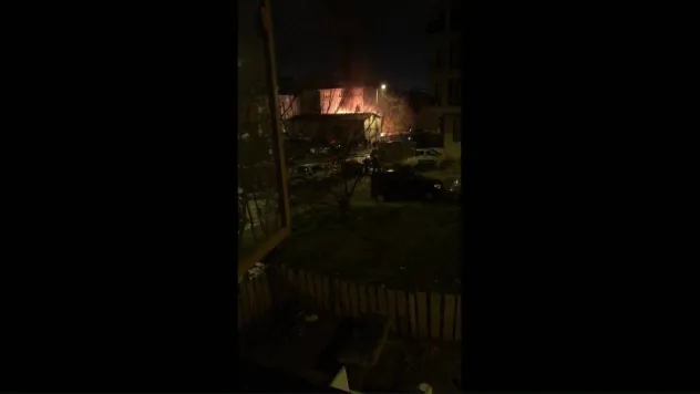 Sultanbeyli'de Kur'an kursunun çatısı alev alev yandı