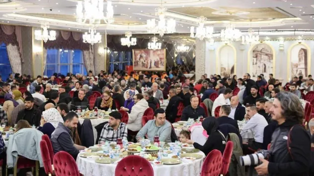 Sultangazi Belediyesi personeli iftar sofrasında buluştu