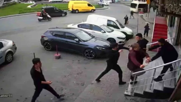 Sultangazi'de 'muslukları neden açık bıraktın' kavgasında dükkanı basan sabıkalı baba dehşet saçtı