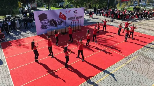 Sultangazi'de Cumhuriyet coşkusu