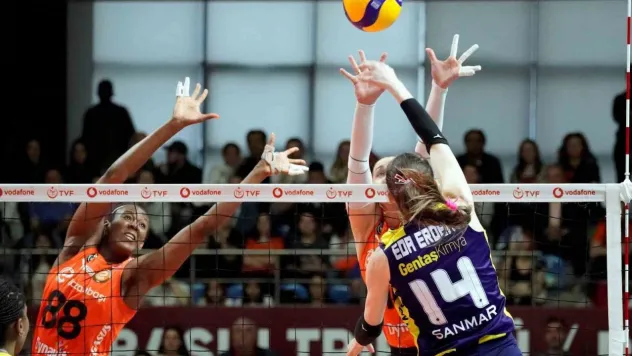 Sultanlar Ligi: Eczacıbaşı Dynavit: 3 - Fenerbahçe: 0