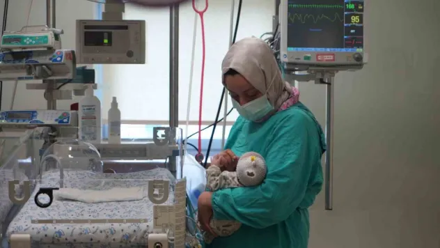 Suriye'den Türkiye'ye 'Hamit' bebek için yaşam yolu: Kalp damarları ters doğmuştu, 4,5 saatlik başarılı operasyon