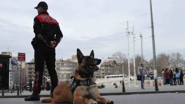 Taksim'de helikopter destekli 'Huzur İstanbul' uygulaması yapıldı