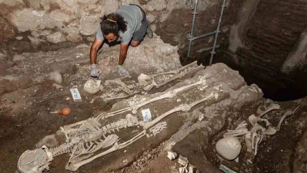 Tarihi İznik surlarında 'mezarlık' gizemi