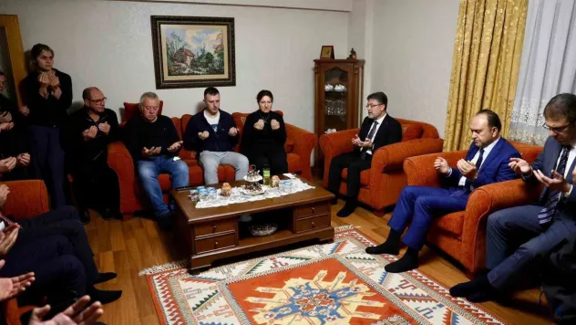 Tarım ve Orman Bakanı Yumaklı'dan, Hırvatistan'da düşen uçakta şehit olan pilotun ailesine ziyaret