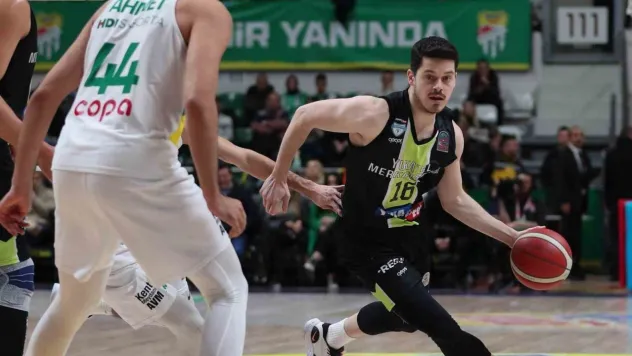 Tecrübeli forvet Sakarya Büyükşehir Basketbol'da