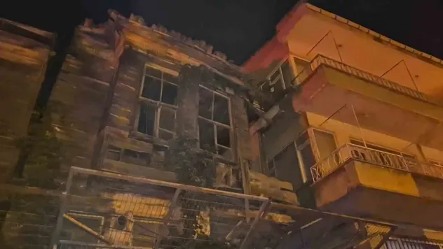 Tekirdağ'da metruk bina çökme tehlikesiyle mahalleyi korkuttu: 5 aile tahliye edildi