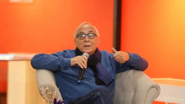 Türk şiirinin yaşayan efsanesi Ataol Behramoğlu, Küçükçekmece'de