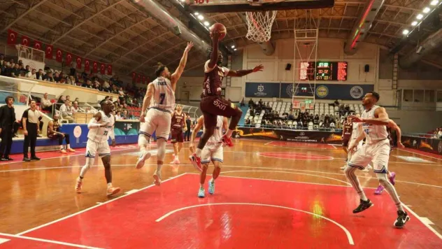 Türkiye Basketbol Ligi: Kocaeli BŞB Kağıtspor: 61 - Bandırma Bordo Basketbol: 82