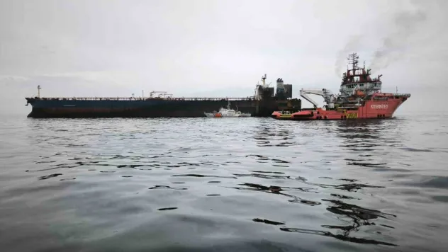 Ulaştırma ve Altyapı Bakanlığı: 'Patlama ve yangın meydana geldiği ihbarı alınan KAIROS isimli gemideki yangın tamamen söndürülmüştür'