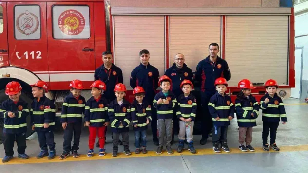 Yalova Altınova'da minik itfaiyecilere, deprem ve yangın eğitimi