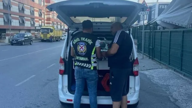 Yan yatmış dorsesiyle trafikte seyreden tır şoförüne 2 bin 254 lira ceza