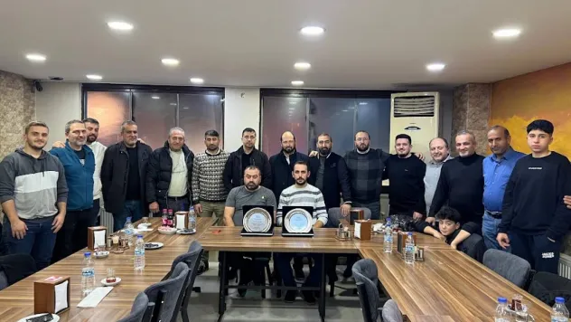Yıldırımlar'dan ustalara vefa yemeği