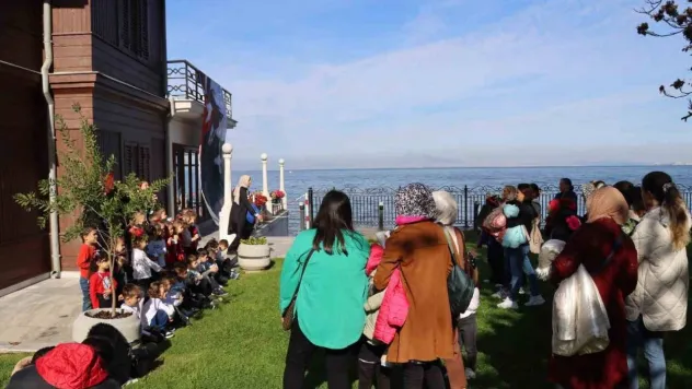 Yürüyen Köşk'te 10 Kasım yoğunluğu