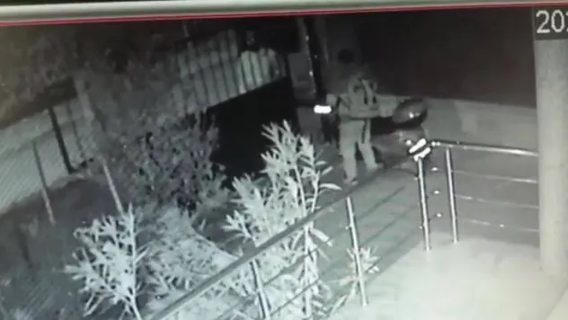 Sıfır motosikleti böyle çaldılar