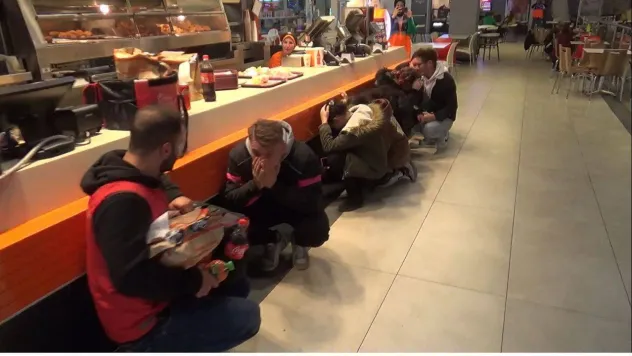 Silivri'de deprem tatbikatı 'çök-kapan-tutun' yapıldı