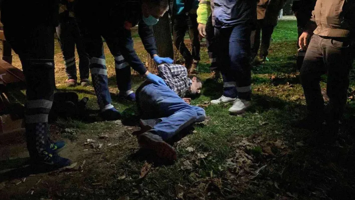 'Bununla işimiz var' deyip bıçakladı