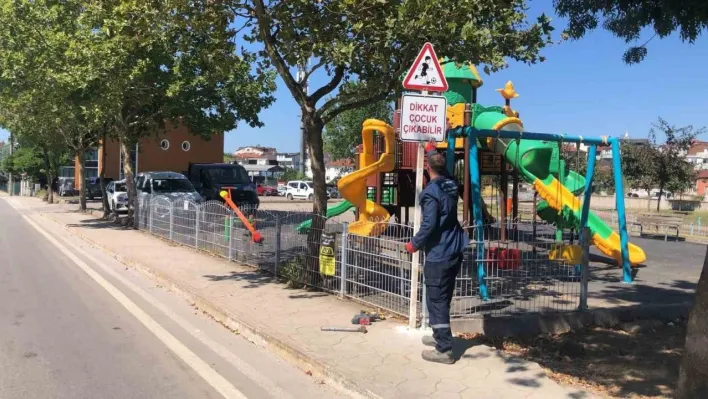 'Dikkat çocuk çıkabilir'