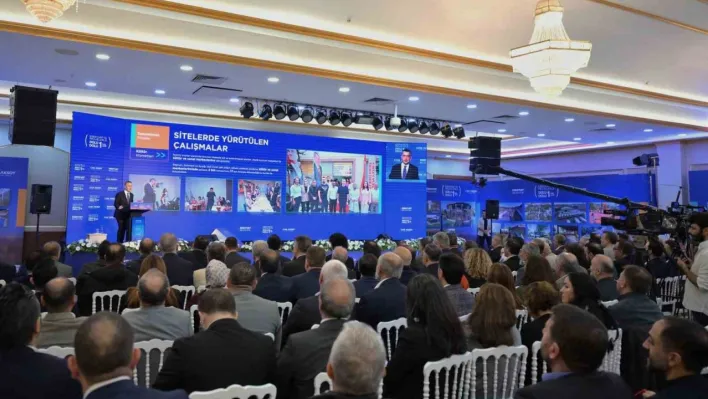 'Esenyurt'ta Projelerle Dolu Dolu 1 Yıl' programında hayata geçirilen projeler anlatıldı