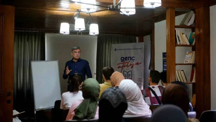 'Genç Atölye'de, Türkiye'nin 200 yıllık tarihi konuşuldu