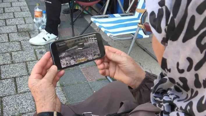 'Hacca götüreceğiz' deyip 70 kişiyi kandırdılar...Şimdi onlar Kabe'nin online görüntüsüne bakıp iç geçiriyorlar