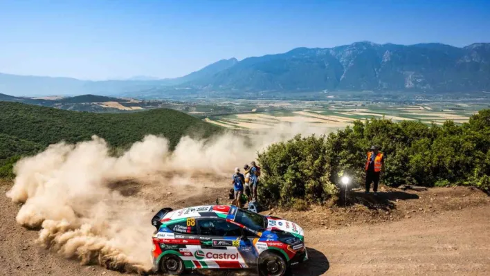 'JWRC'de Türk Rüzgarı: Ali Türkkan dünya sahnesinde zafer yazdı