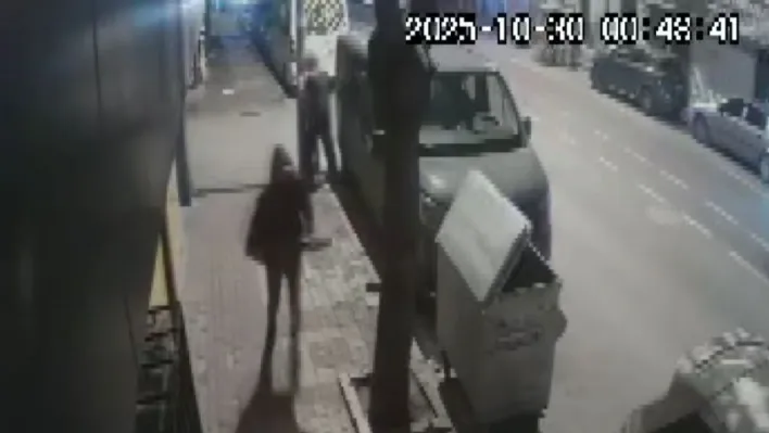 'Müsaade isteyip iş yerini kurşunladı': O anlar güvenlik kamerasına yansıdı