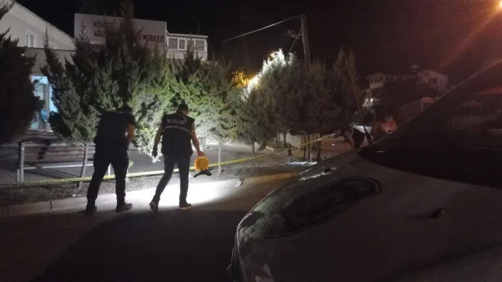 'Ne bakıyorsun?' diye tartıştıktan sonraki gece 2 arabayla gelip terör estirdiler
