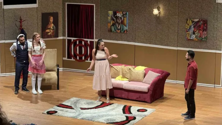 'Şahane Düğün' oyununa yoğun ilgi