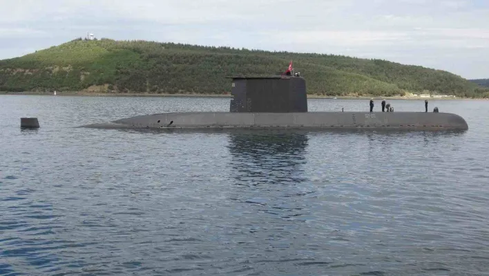 'TCG Dumlupınar' denizaltısında şehit olan 81 asker için anma töreni düzenlendi