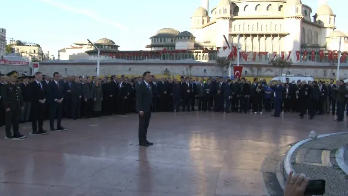 10 Kasım Taksim'deki törende CHP çelenk getirmeyi unuttu