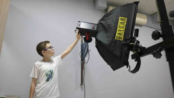 12 yaşındaki çocuk, vefat eden babasının mesleğini büyük bir aşkla sürdürüyor