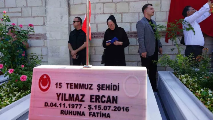 15 Temmuz Şehitleri Edirnekapı Şehitliği'nde dualarla anıldı