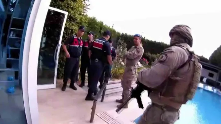 150 milyon TL'lik vurgun yapmışlardı: Dev dolandırıcılık çetesine operasyon anı kamerada