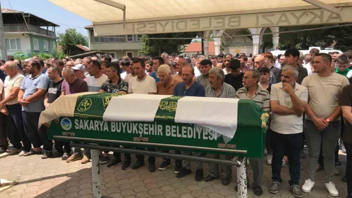 17 yaşındaki kaza kurbanı genç son yolculuğuna uğurlandı