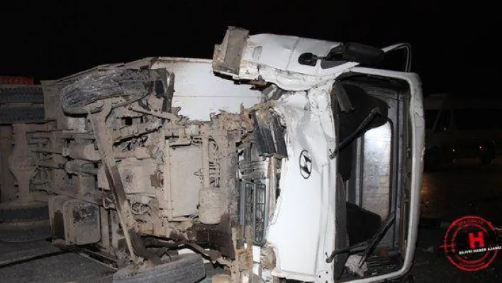 Yerle bir etti: 2 kişi yaralandı