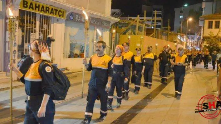 Silivri'de Afete Karşı Farkındalık Paneli ve Yürüyüşü