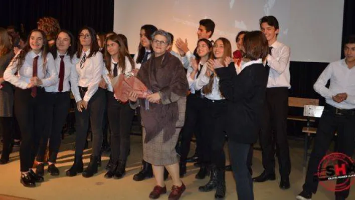 Öğretmenler Günü Kutlaması salon programıyla devam etti